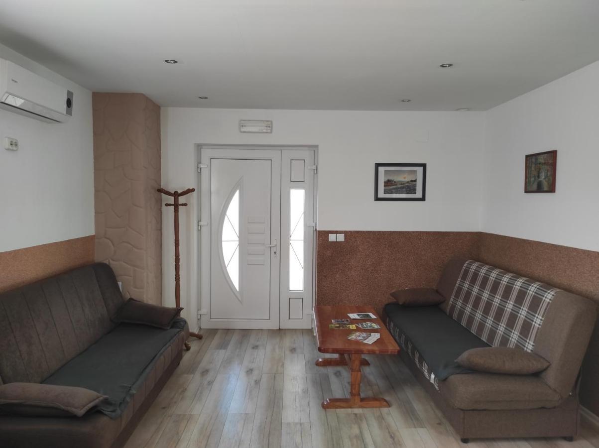 Apartman Jakov Rakovica Exteriér fotografie