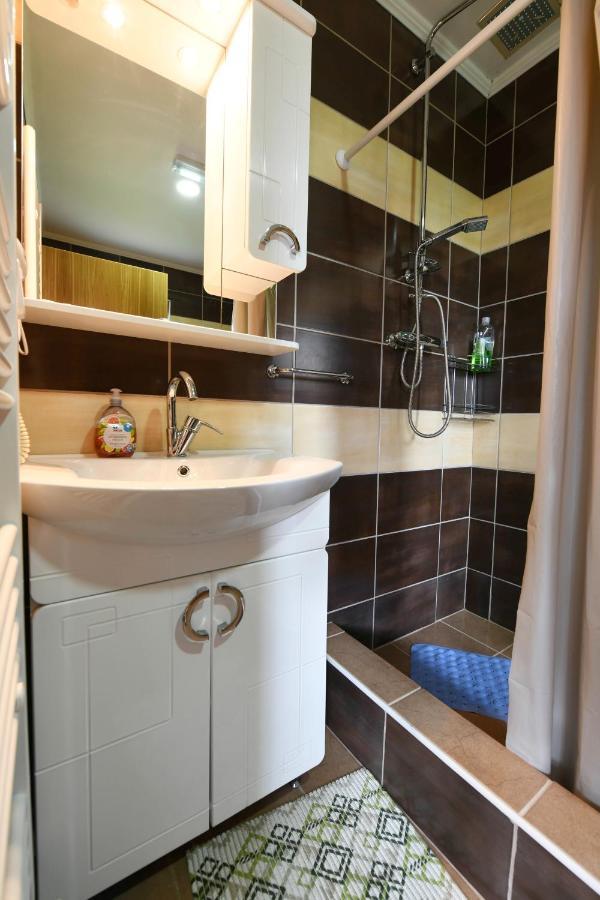 Apartman Jakov Rakovica Exteriér fotografie